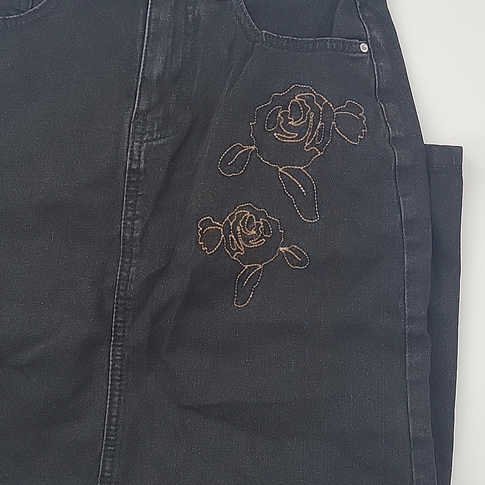 Black Denim Maxi Skirt with Floral Embroidery - Picture 3 of 16